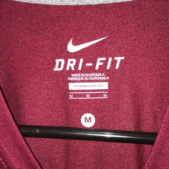 nike maroon athletic tshirt - Picture 2 of 5